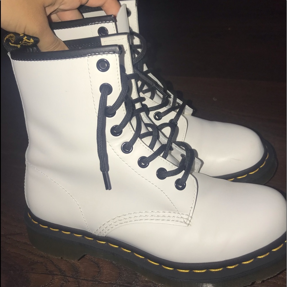 White Dr. Martens 1460 smoothe.